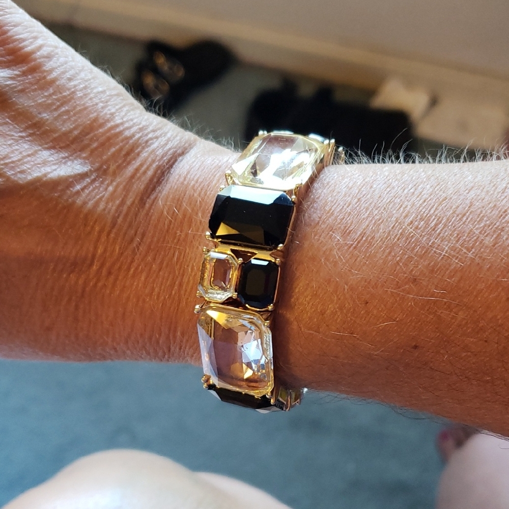 White House Black Market Gold and Black Beaded Bracelet NWT